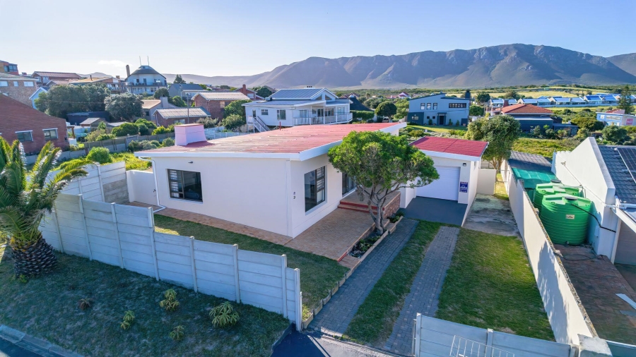3 Bedroom Property for Sale in De Kelders Western Cape